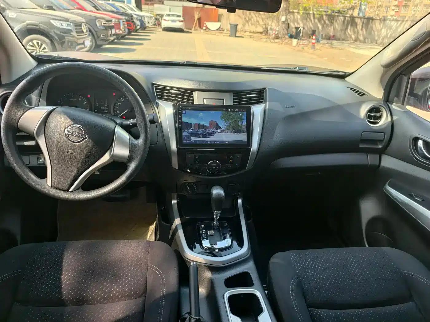 2017 Navara 2.5L Automatic 4WD Luxury Edition QR25 — миниатюра 6