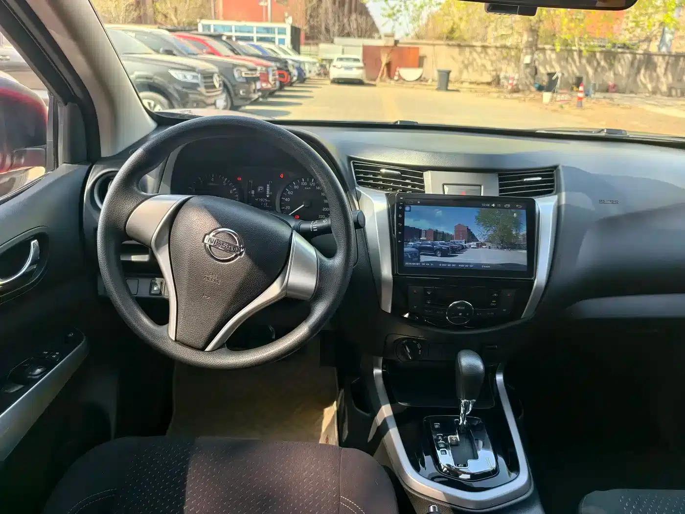 2017 Navara 2.5L Automatic 4WD Luxury Edition QR25 — миниатюра 7