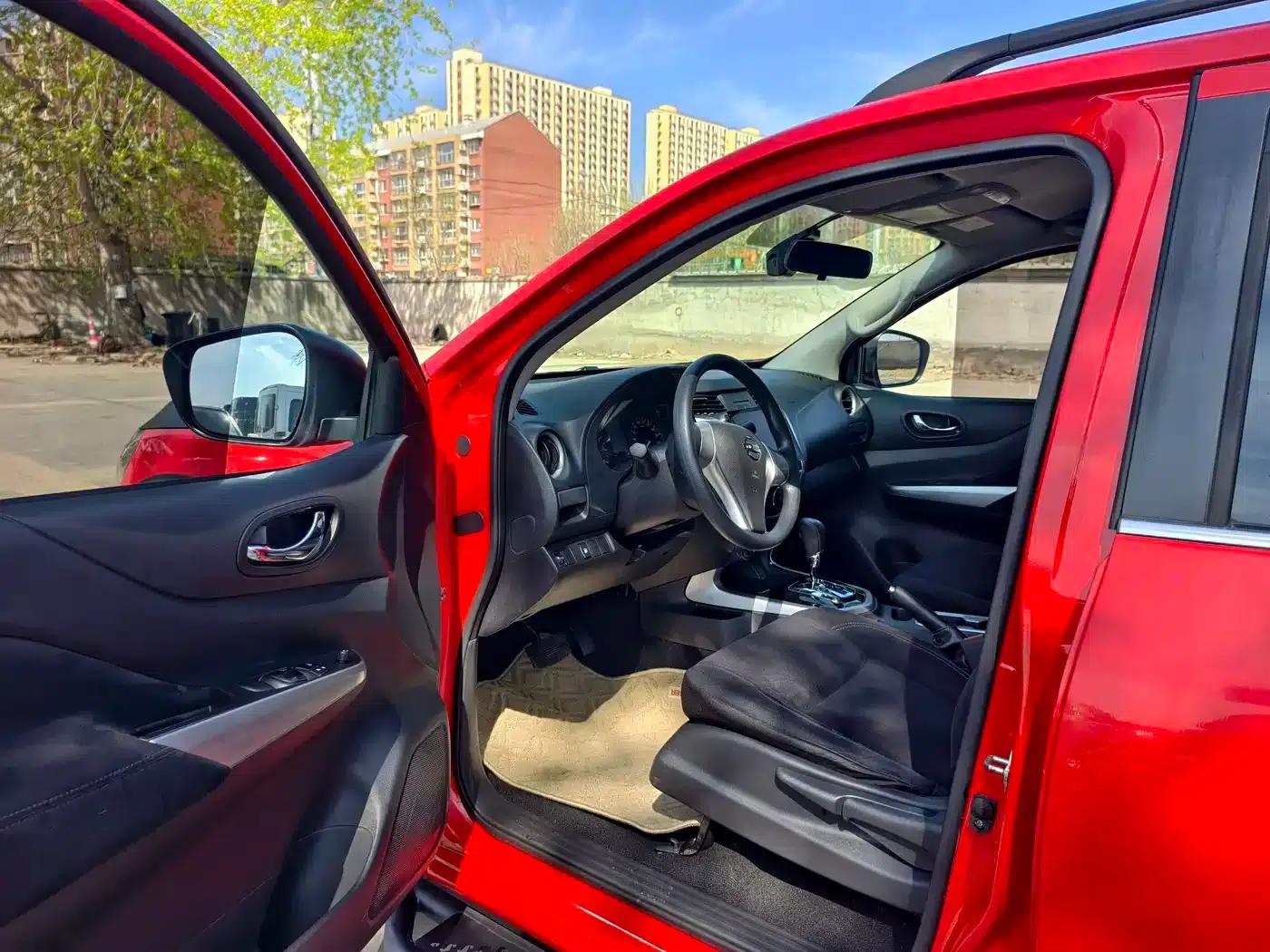 2017 Navara 2.5L Automatic 4WD Luxury Edition QR25 — миниатюра 8