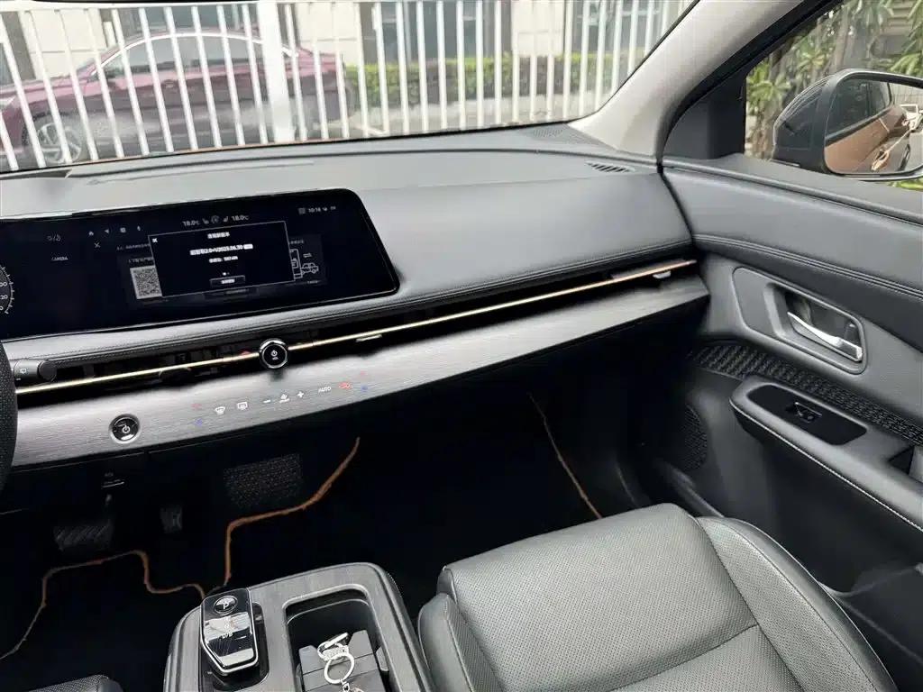 ARIYA 2022 Two-Wheel Drive Long Range Top-of-the-Line Edition — миниатюра 15