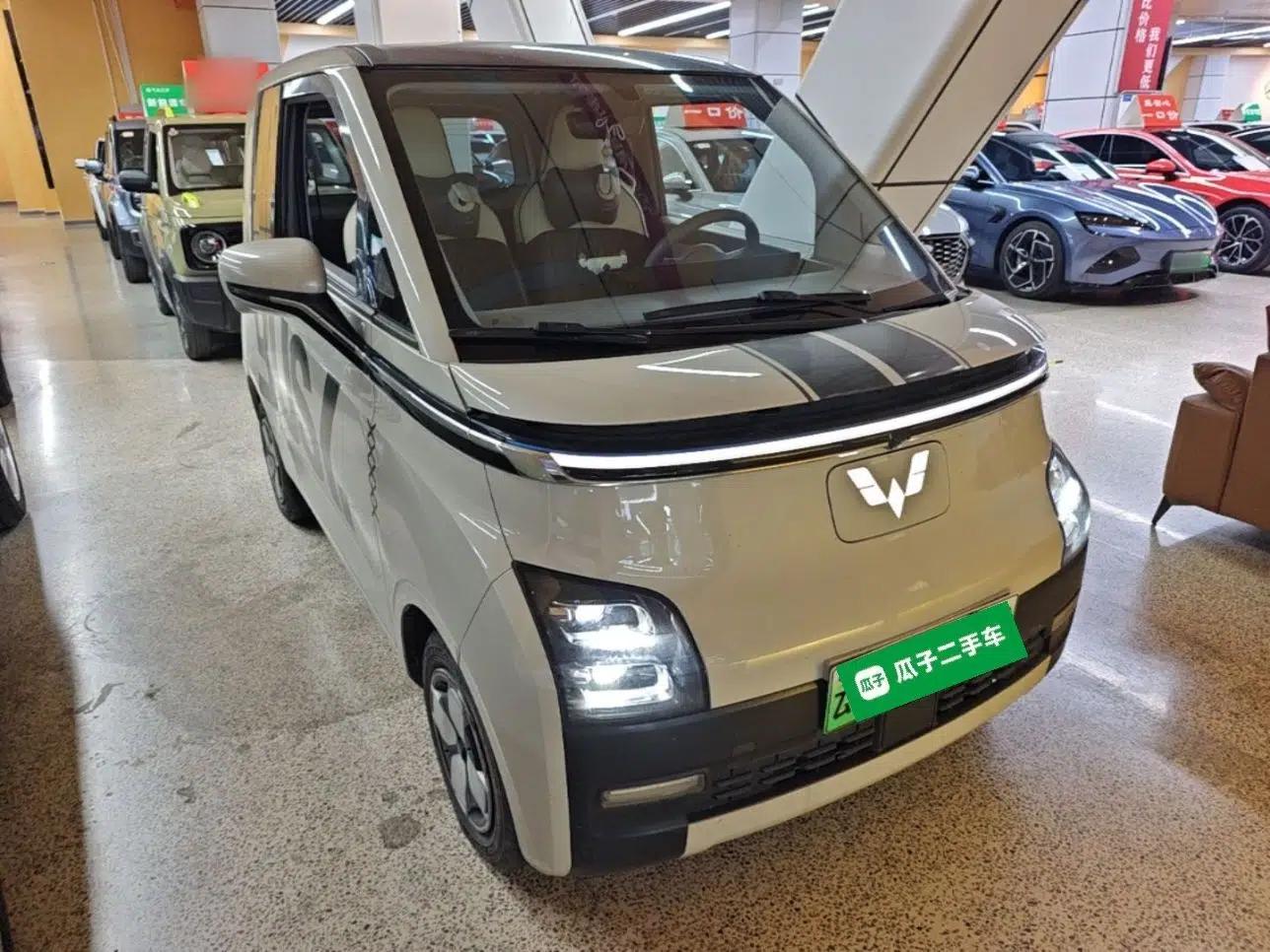 Wuling Air ev 2023 - Four Seats - Advanced Edition — миниатюра 3