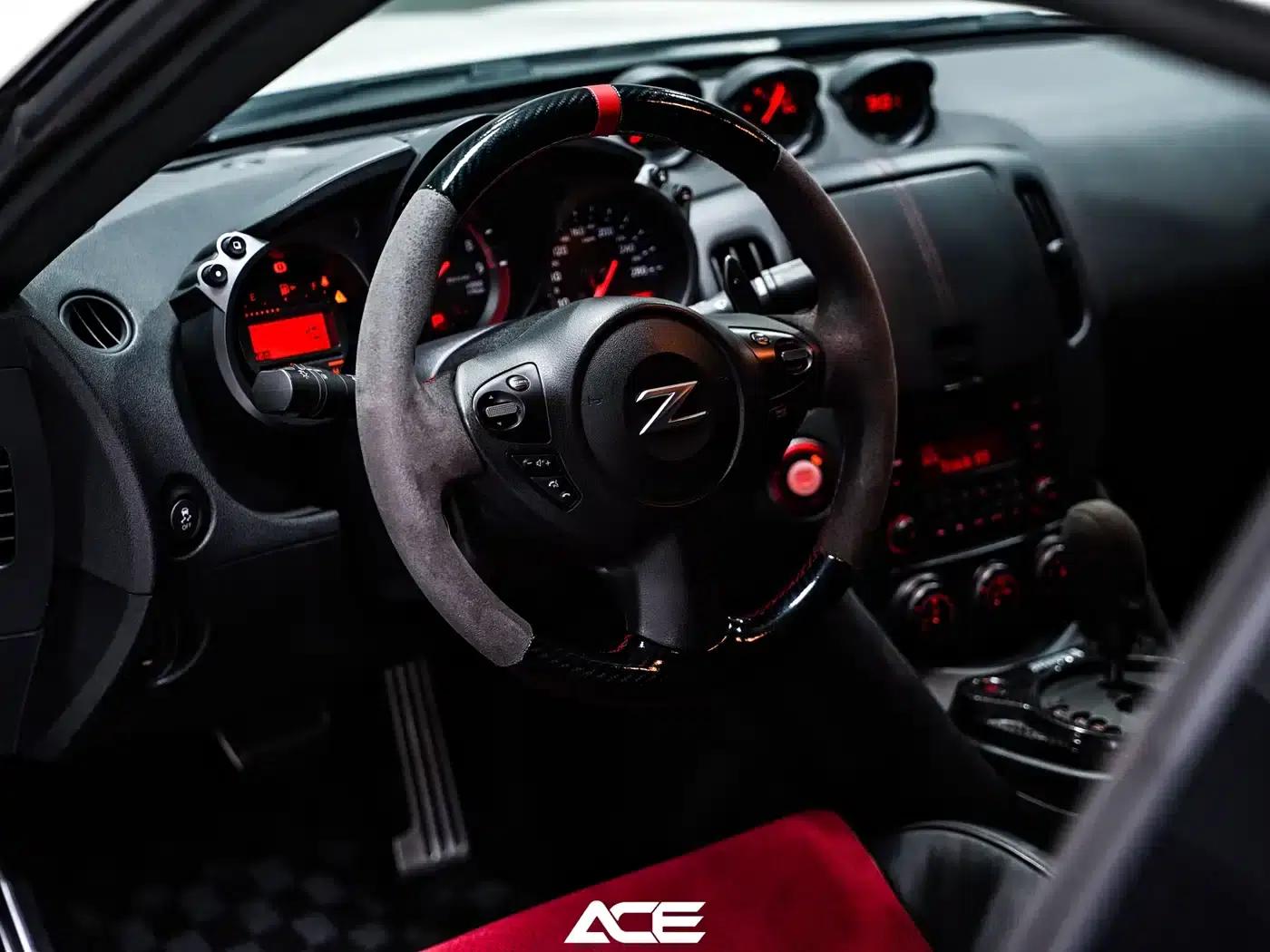 2015 Nissan 370Z 3.7L NISMO — миниатюра 18