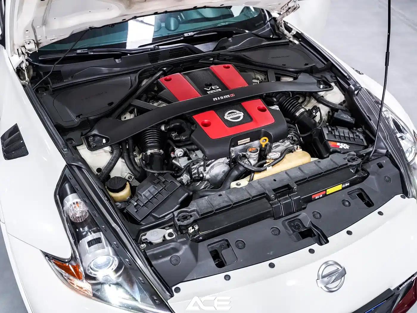 2015 Nissan 370Z 3.7L NISMO — миниатюра 21