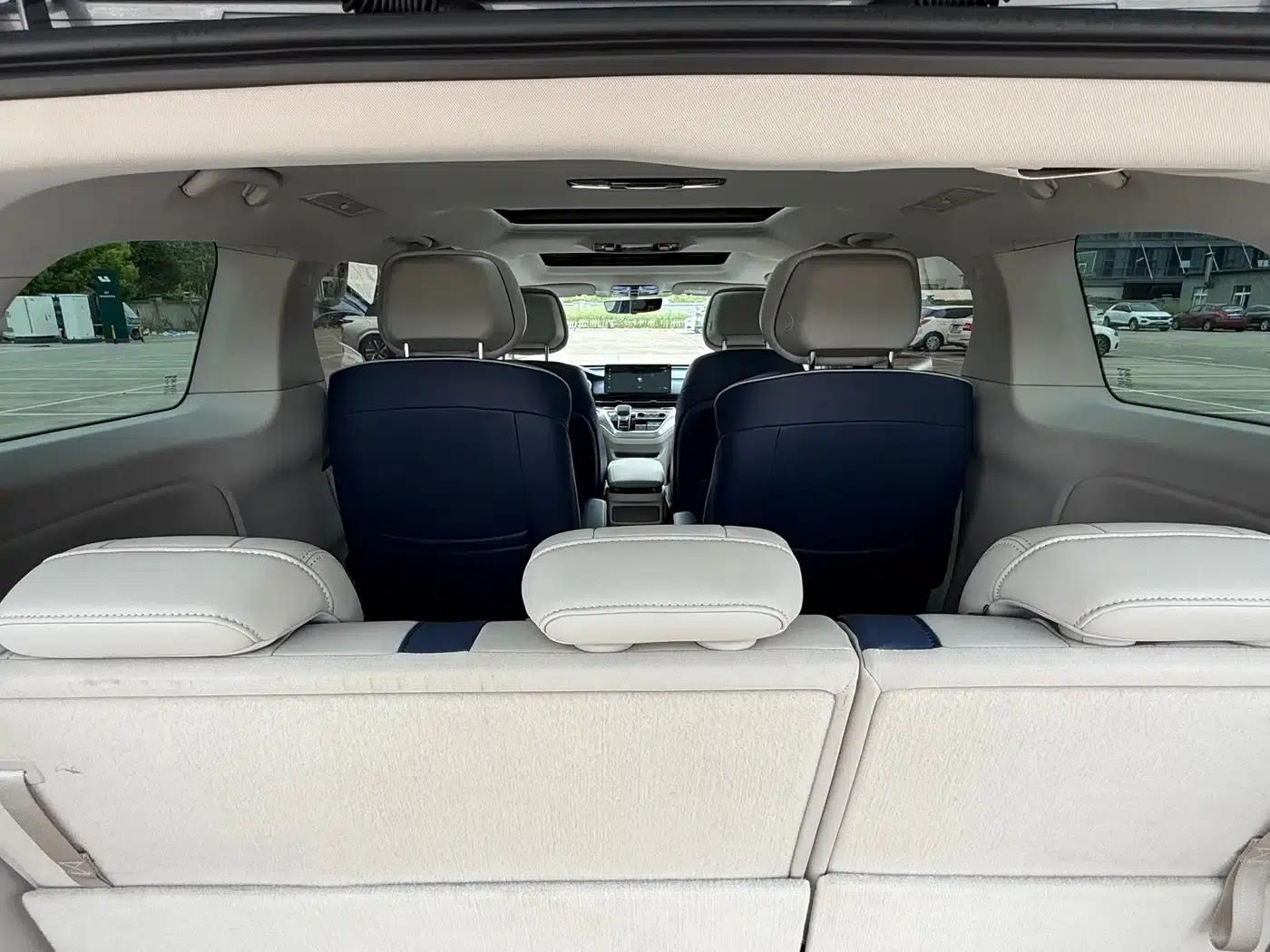 Roewe iMAX8 2022 400TGI Joyful Edition — миниатюра 21