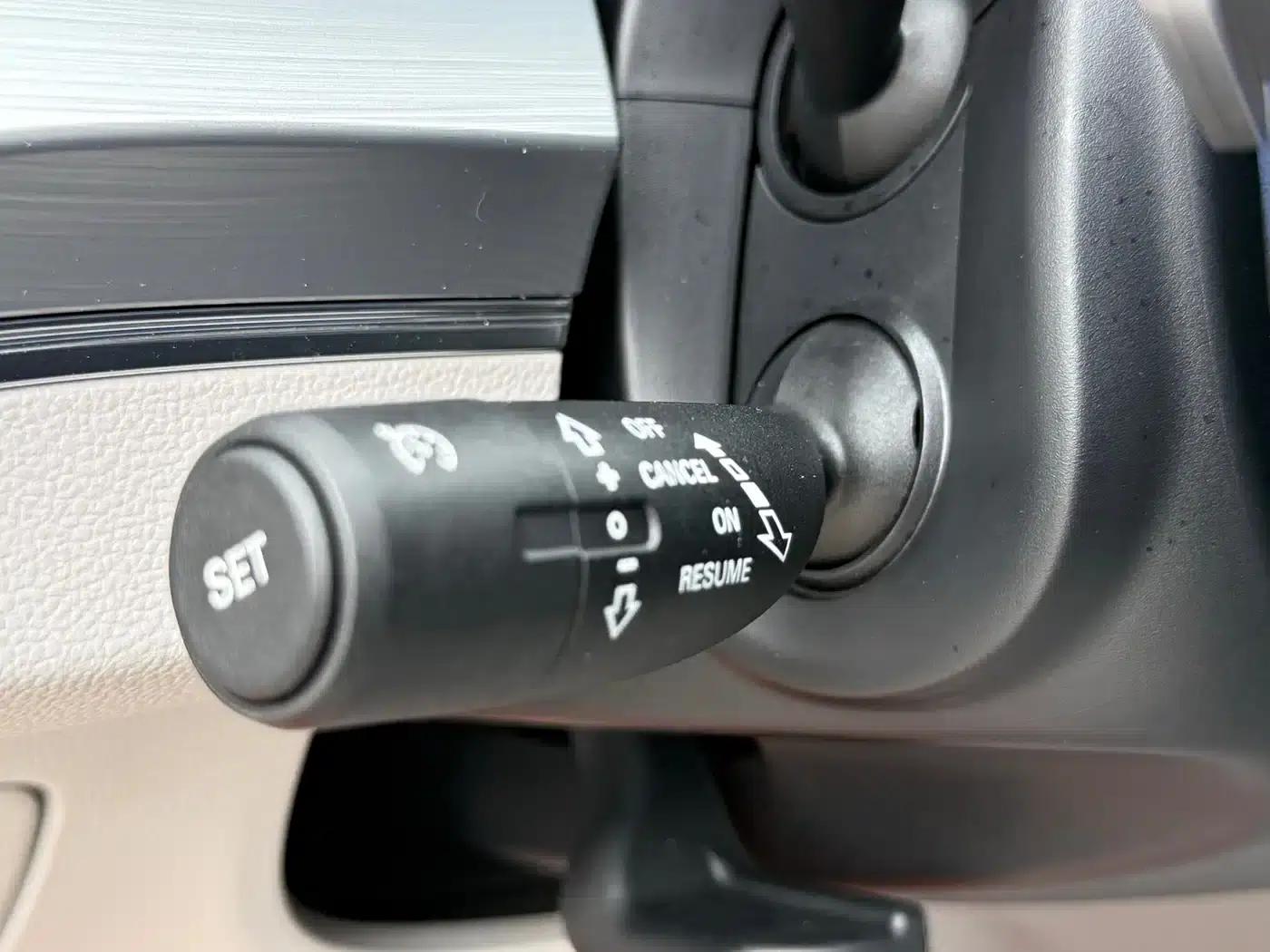 Roewe iMAX8 2022 400TGI Joyful Edition — миниатюра 23