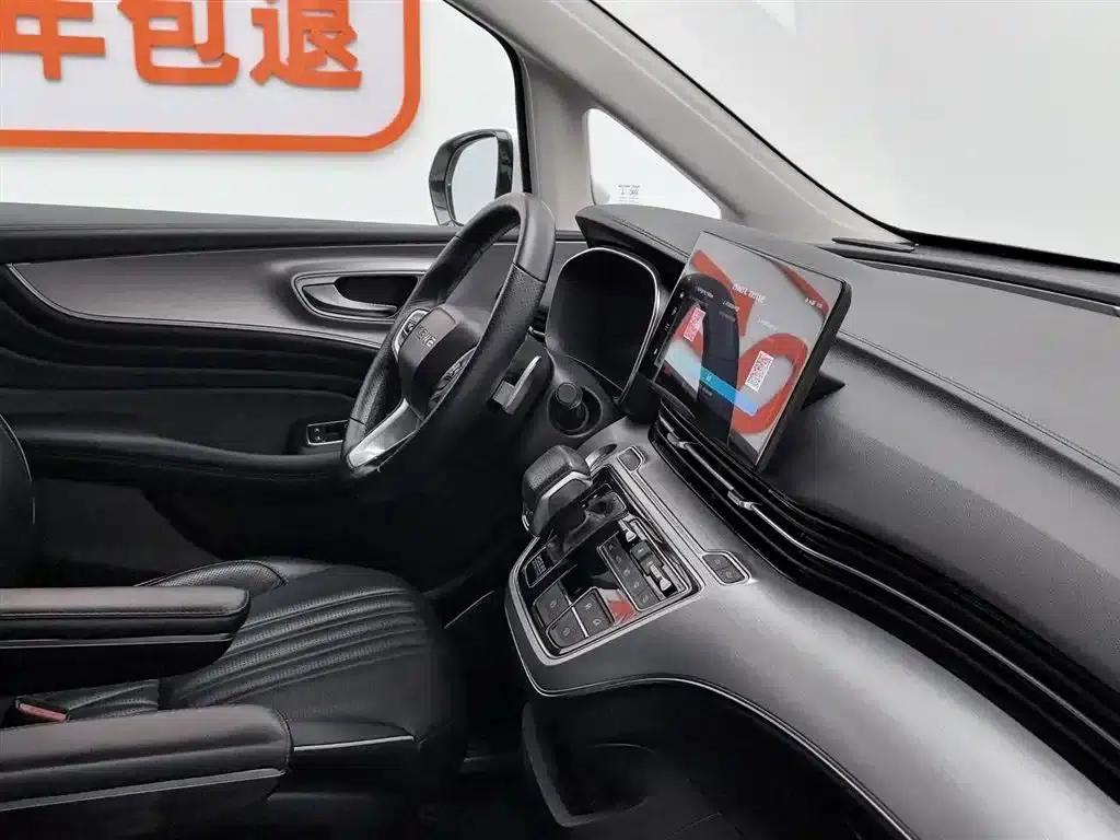 Roewe iMAX8 2021 400TGI Supreme Series Premium Edition — миниатюра 22