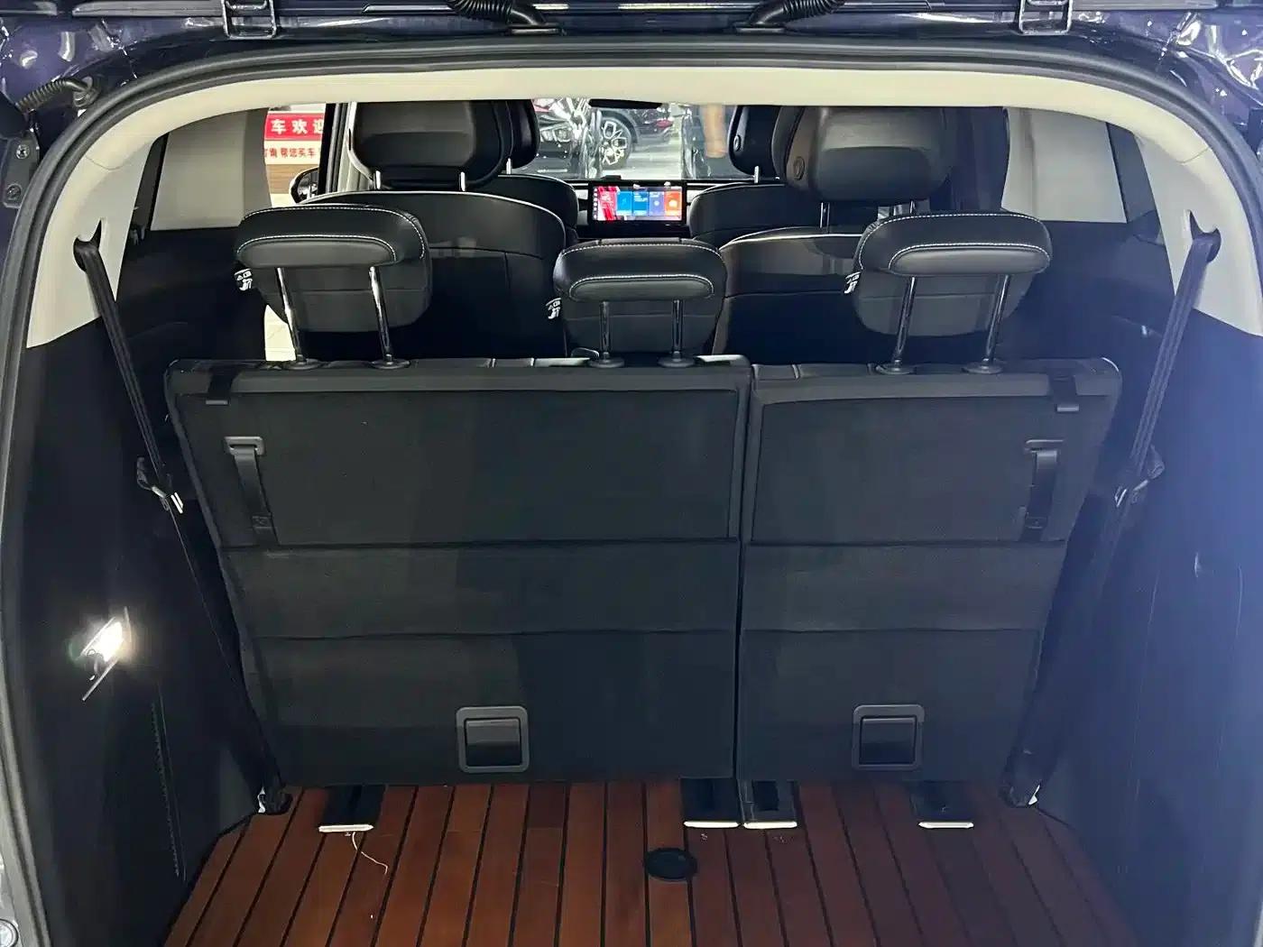 Roewe iMAX8 2021 400TGI Supreme Series Premium Edition — миниатюра 13
