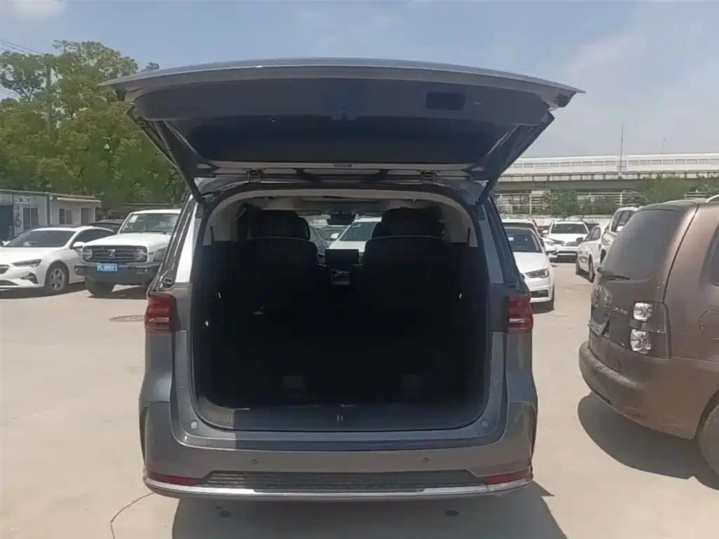Roewe iMAX8 2022 400TGI Premium Edition — миниатюра 19