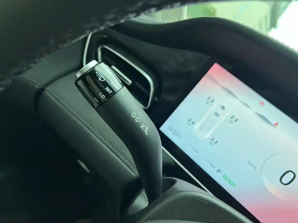 Roewe D7 2023 DMH 125km Premium Edition — миниатюра 31
