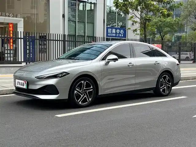 Roewe D7 2023 DMH 125km Premium Edition