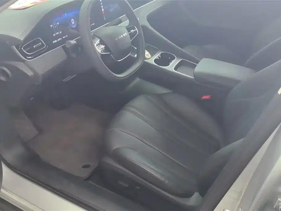Roewe D7 2025 DMH 125km World Champion Excellence Edition — миниатюра 9