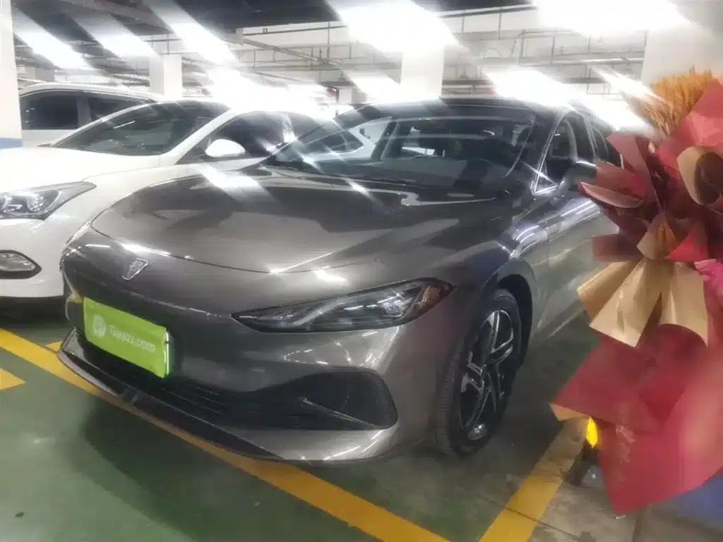 Roewe D7 2023 DMH 125km Premium Edition — миниатюра 1