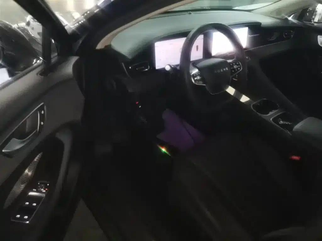 Roewe D7 2023 DMH 125km Premium Edition — миниатюра 16