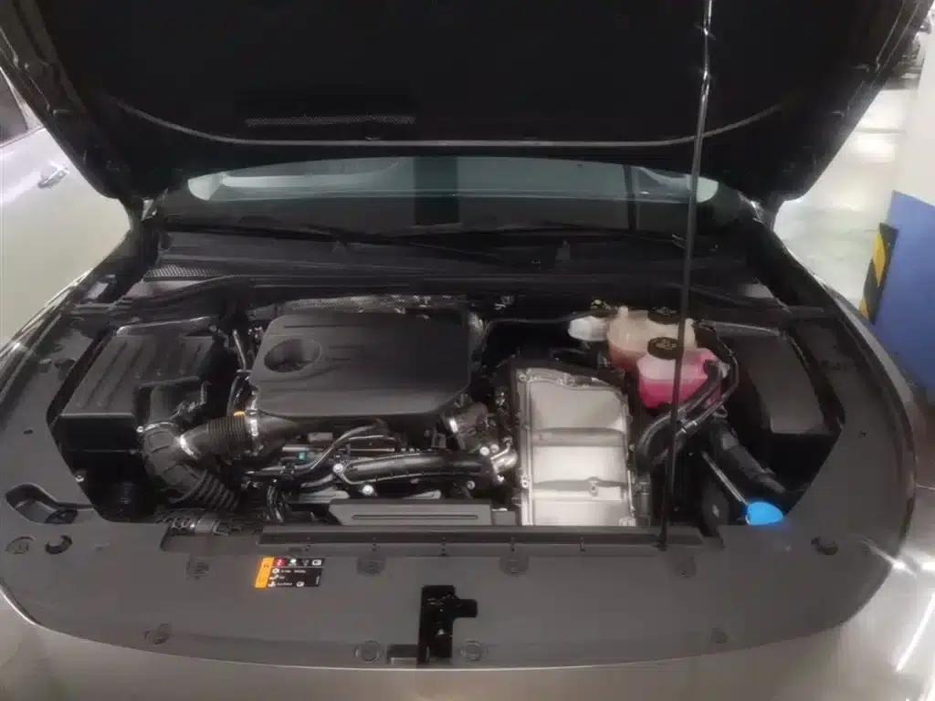 Roewe D7 2023 DMH 125km Premium Edition — миниатюра 20