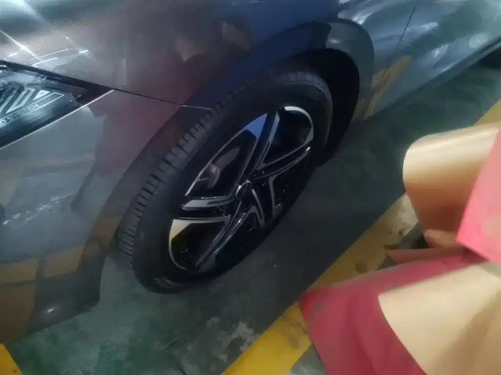 Roewe D7 2023 DMH 125km Premium Edition — миниатюра 23