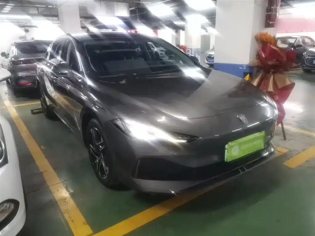 Roewe D7 2023 DMH 125km Premium Edition — миниатюра 4