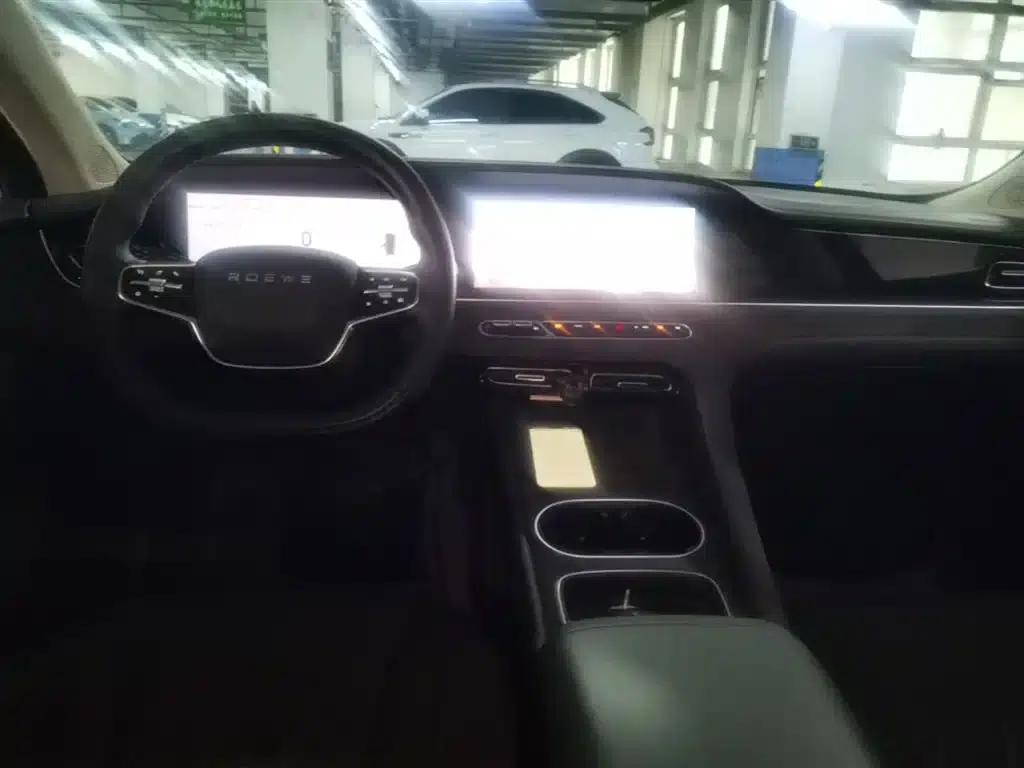Roewe D7 2023 DMH 125km Premium Edition — миниатюра 10