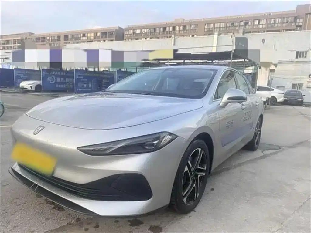 Roewe D7 2023 DMH 125km Flagship Edition — миниатюра 2