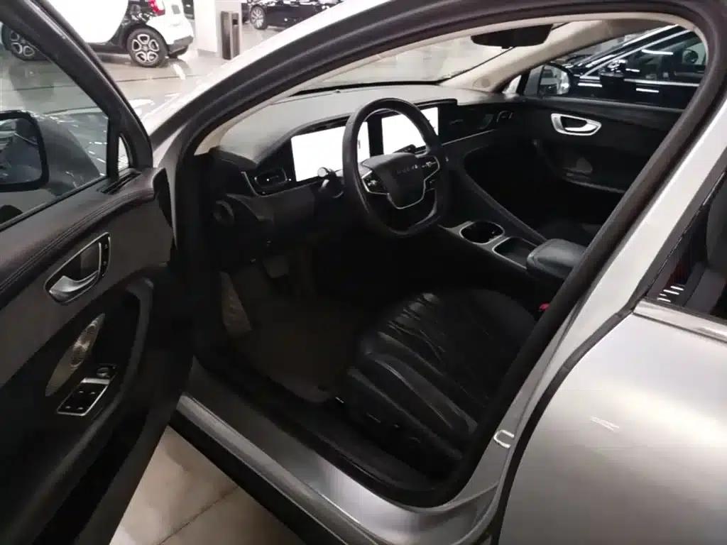 Roewe D7 2023 DMH 125km Flagship Edition — миниатюра 16