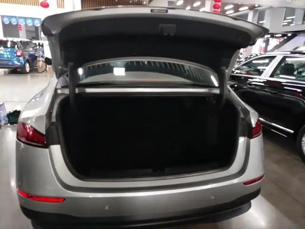 Roewe D7 2023 DMH 125km Flagship Edition — миниатюра 19