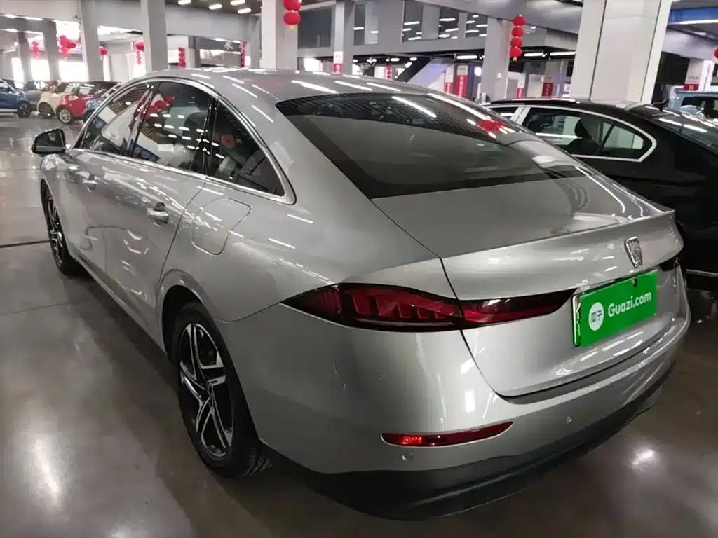 Roewe D7 2023 DMH 125km Flagship Edition — миниатюра 5