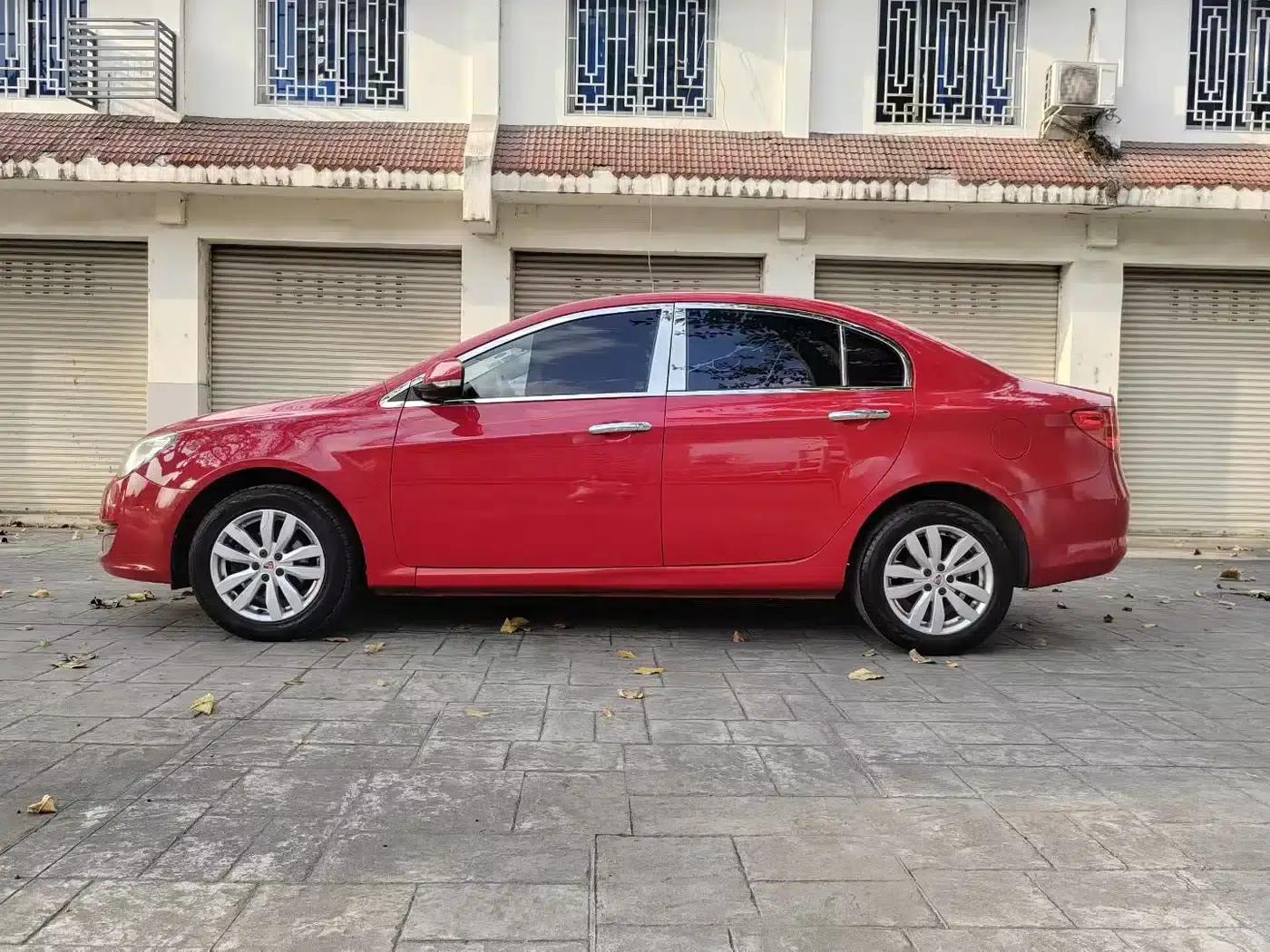 Roewe 350 2015 1.5L Manual Deluxe Sunroof Edition — миниатюра 5