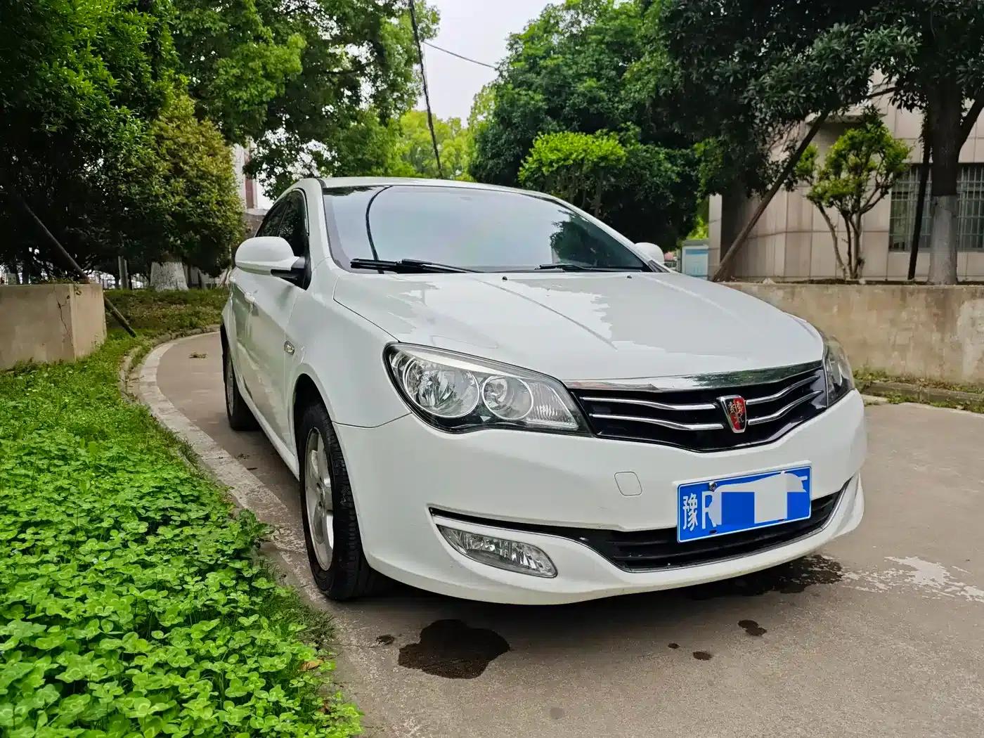 Roewe 350 2013 Model 350S 1.5L Manual Speed Edition — миниатюра 2