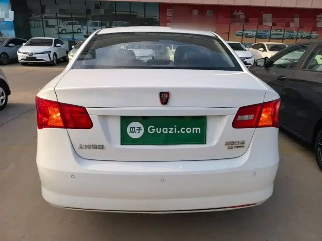 Roewe 350 2015 1.5L Manual Deluxe Sunroof Edition — миниатюра 6