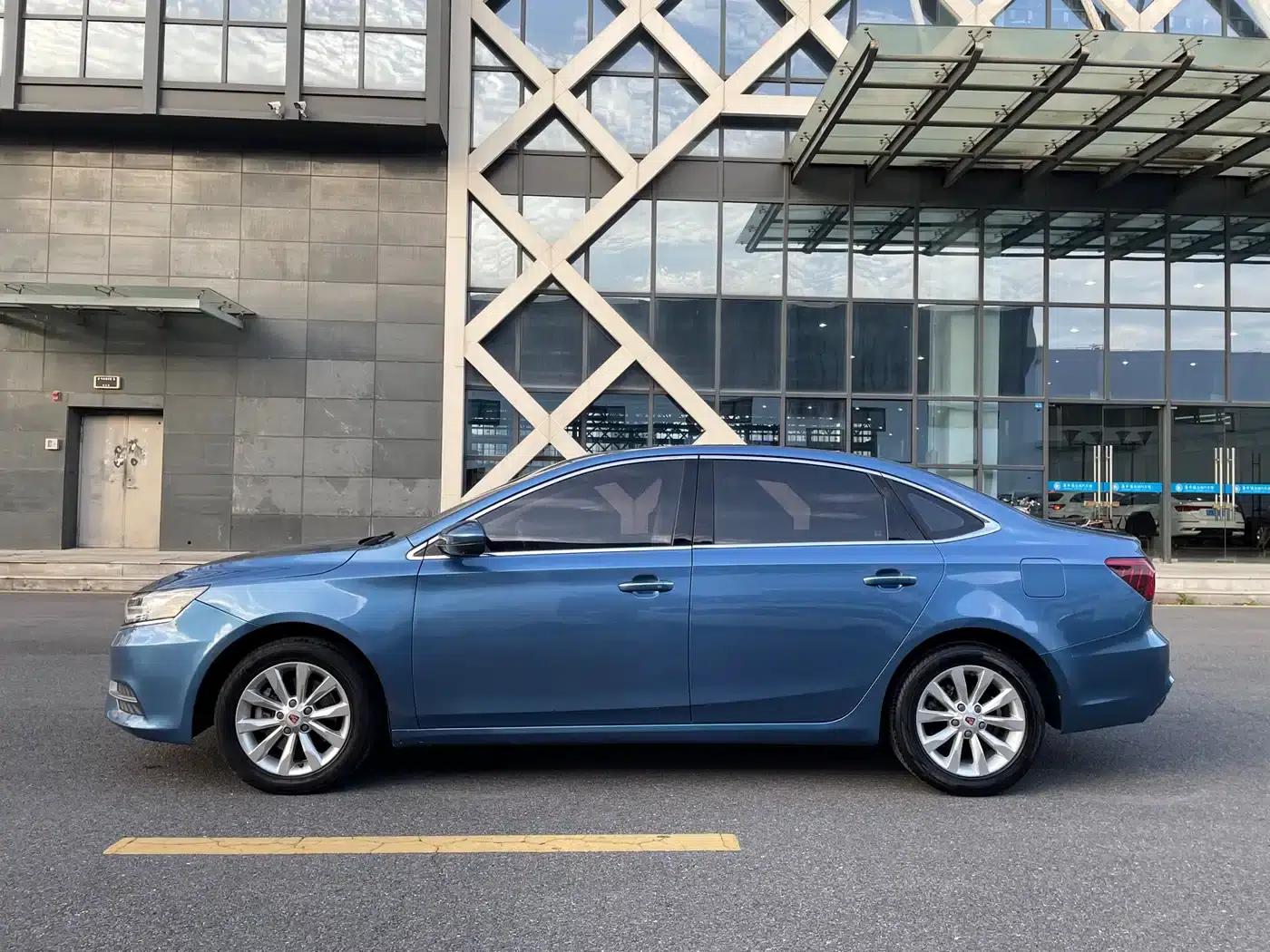 Roewe i6 Classic 2017 20T Automatic Flagship Edition — миниатюра 5