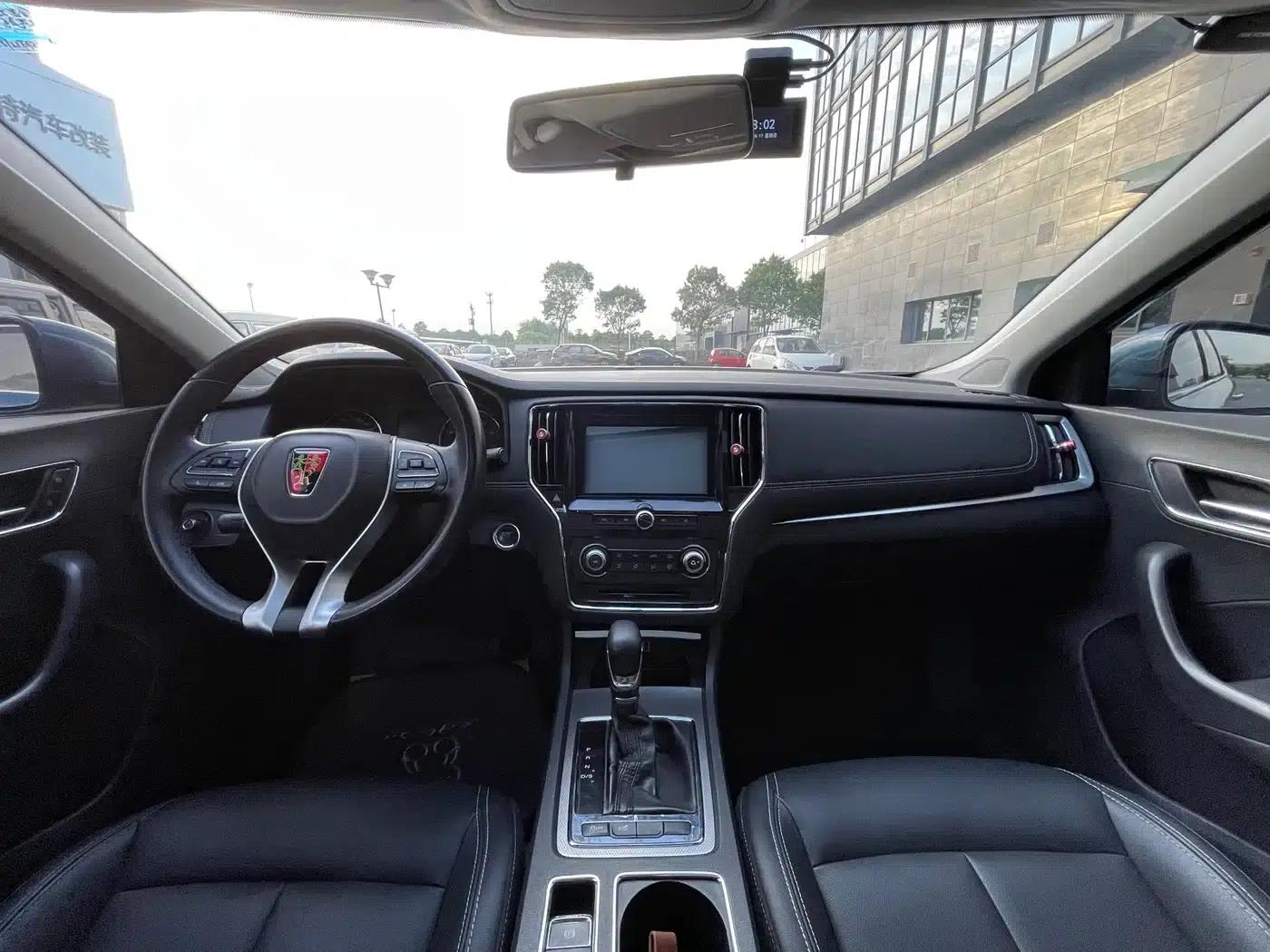 Roewe i6 Classic 2017 20T Automatic Flagship Edition — миниатюра 8