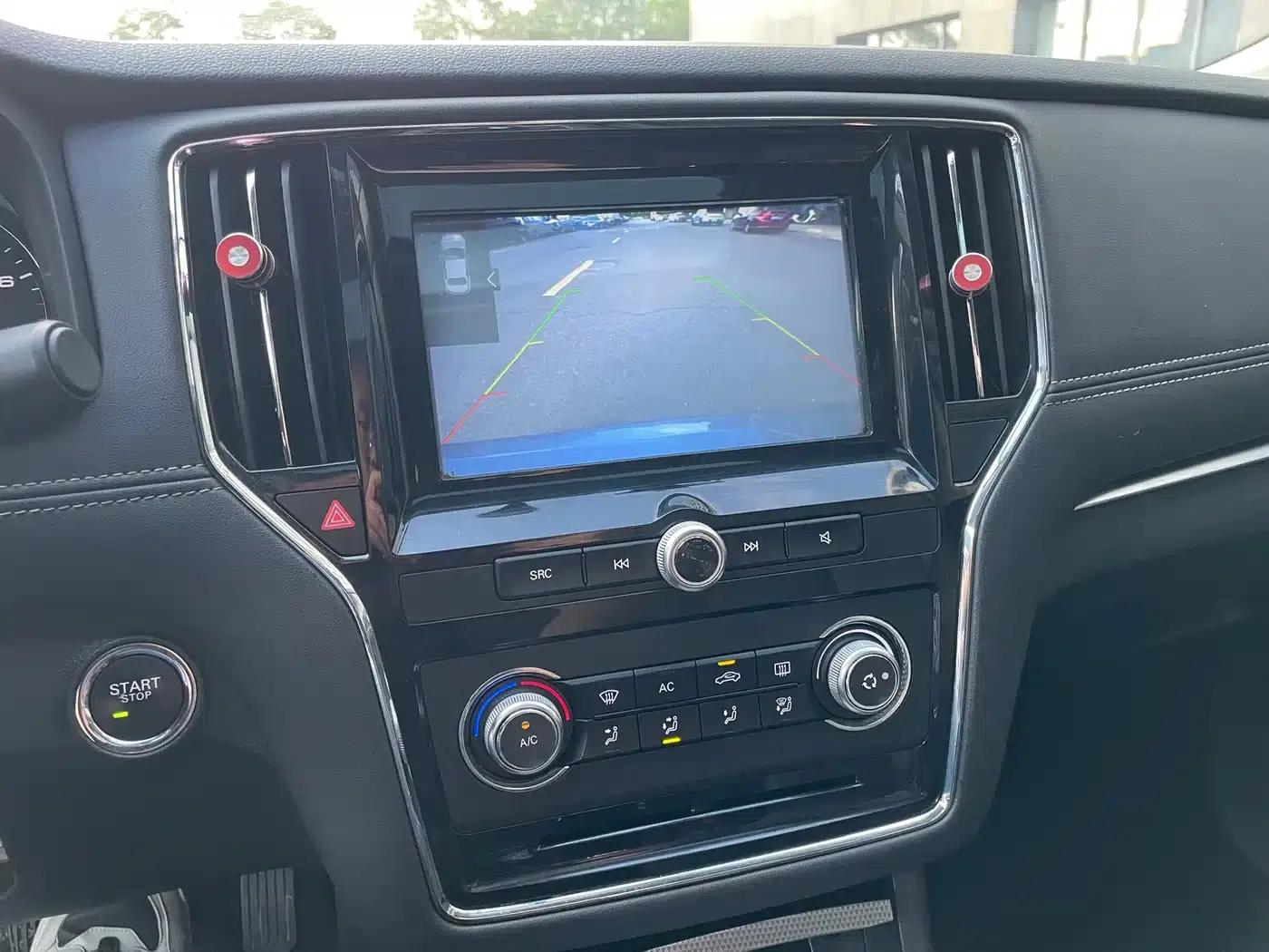Roewe i6 Classic 2017 20T Automatic Flagship Edition — миниатюра 10