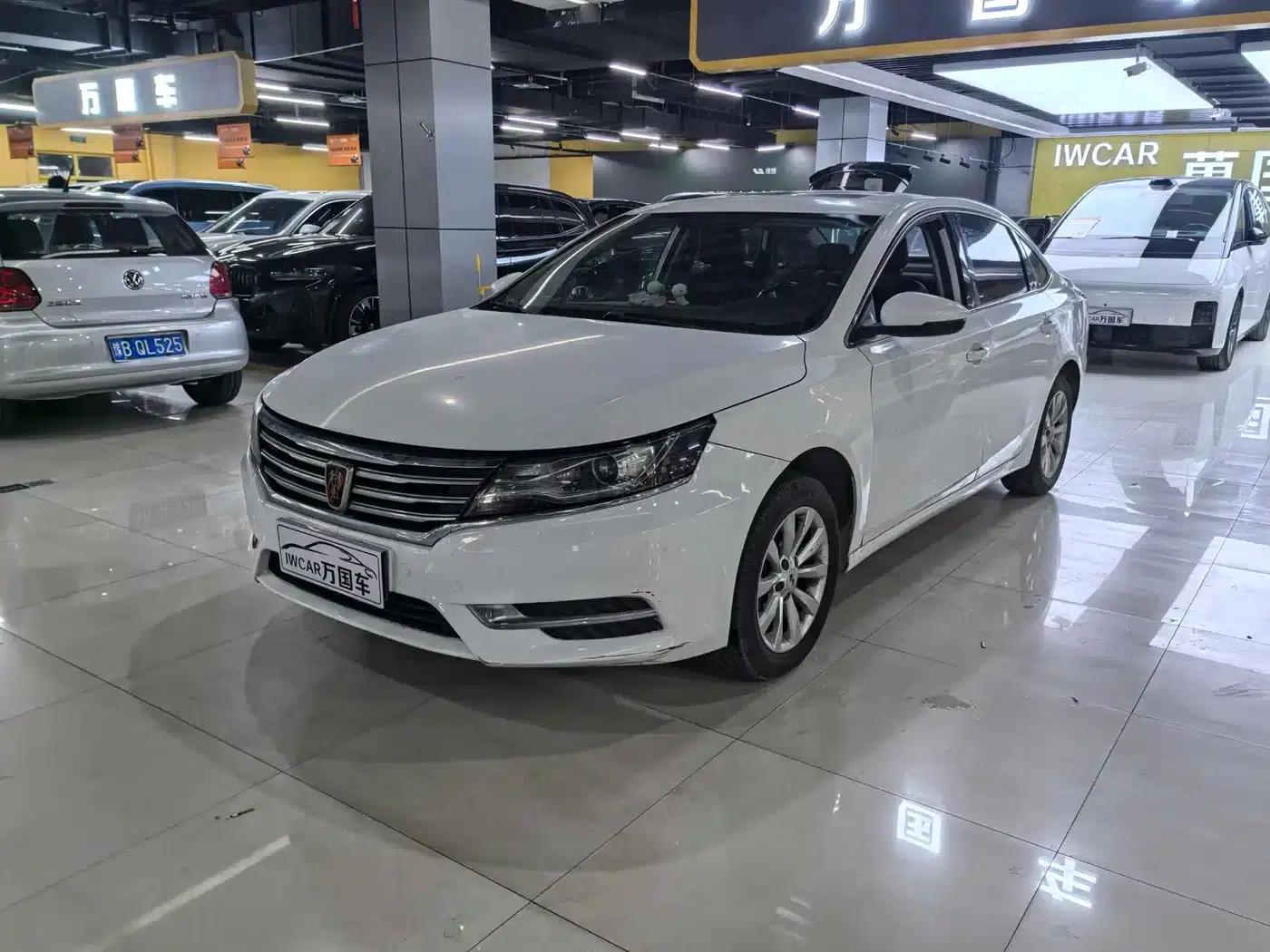 Roewe i6 Classic 2017 20T Manual Deluxe Edition — миниатюра 1