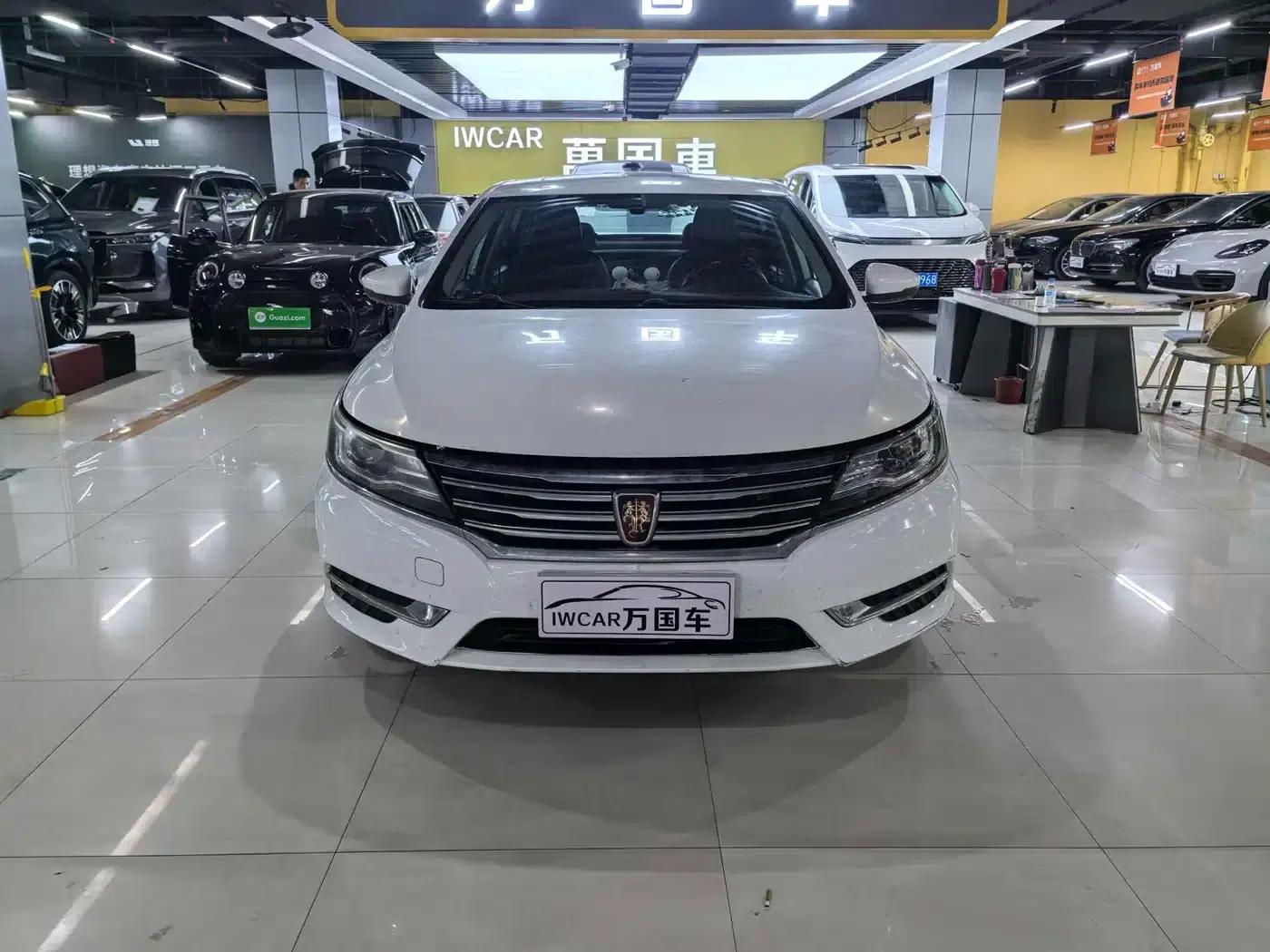 Roewe i6 Classic 2017 20T Manual Deluxe Edition — миниатюра 2