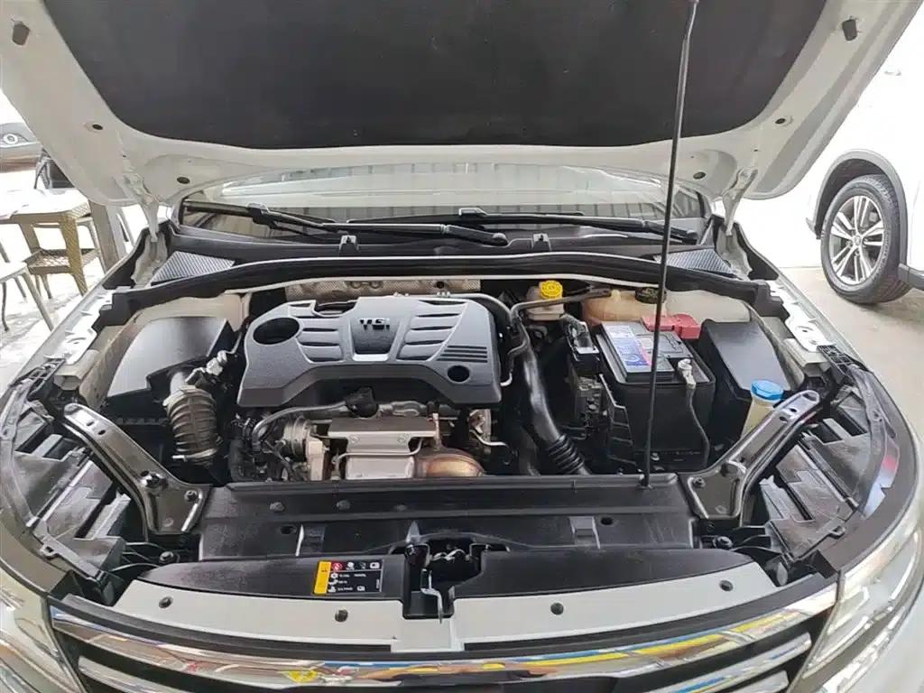Roewe i6 Classic 2019 PLUS 20T TST 4G Connected Flagship Superb Edition — миниатюра 20