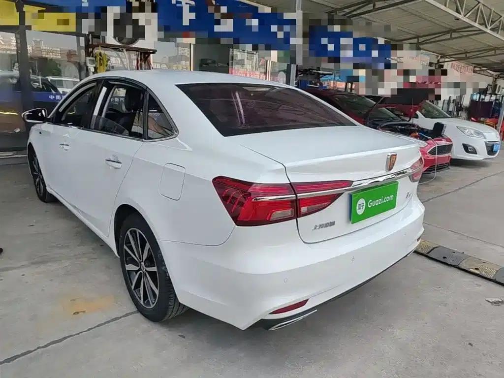 Roewe i6 Classic 2019 PLUS 20T TST 4G Connected Flagship Superb Edition — миниатюра 5