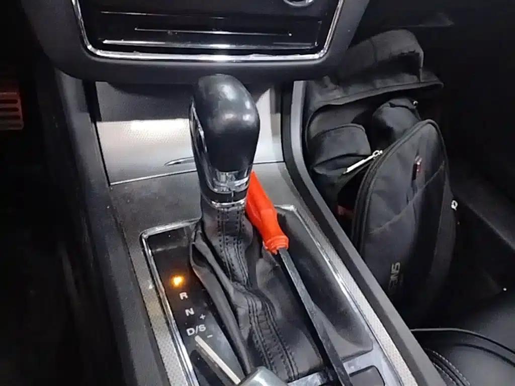Roewe i6 Classic 2018 20T Automatic Flagship Edition — миниатюра 14