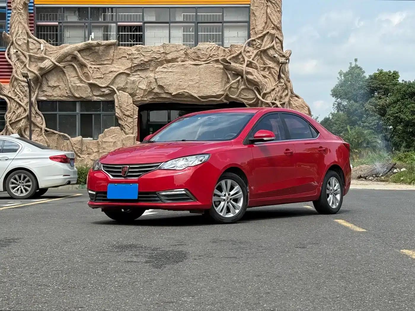 Roewe 360 2015 1.5L Automatic Deluxe Edition — миниатюра 1