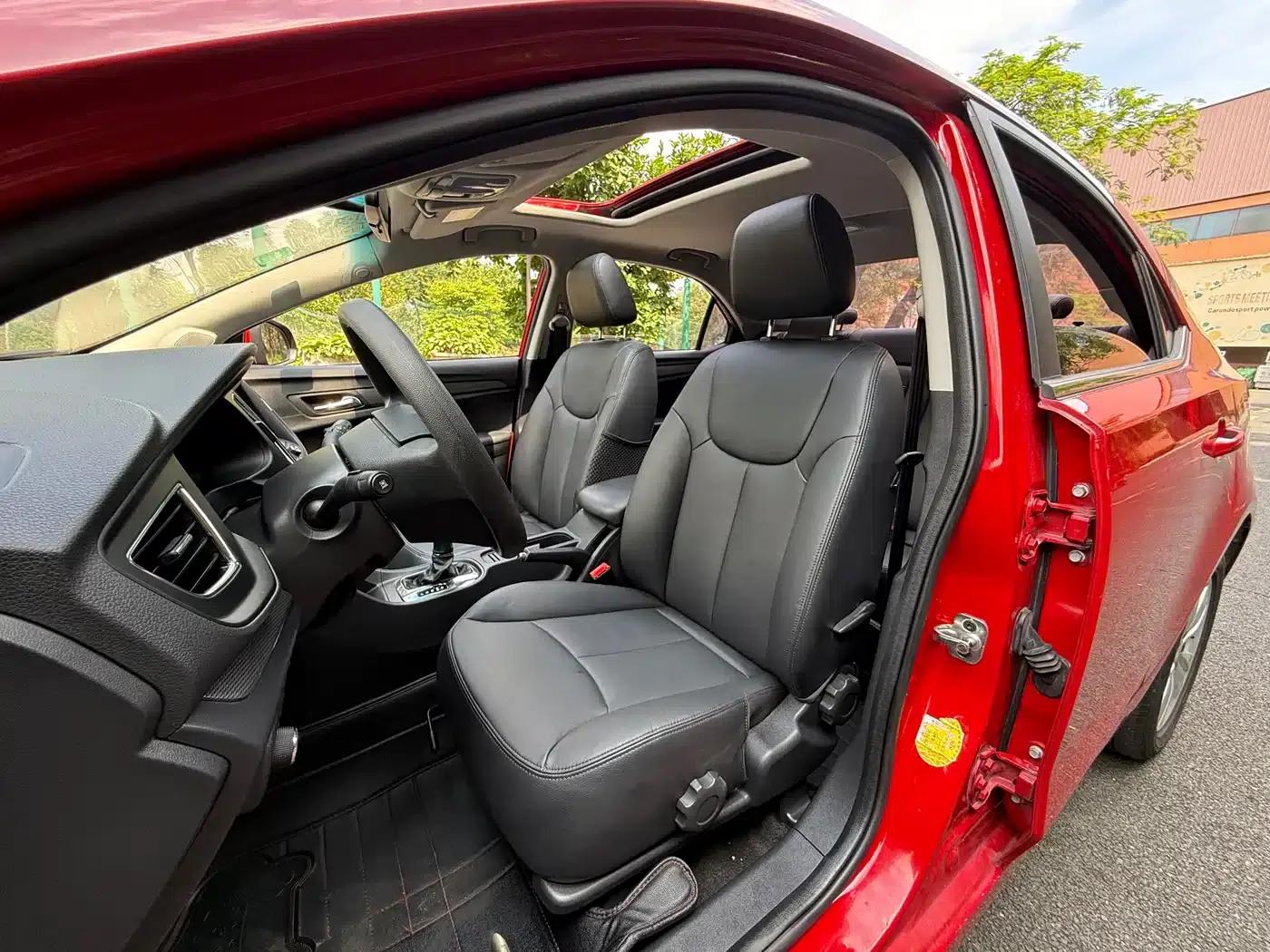 Roewe 360 2015 1.5L Automatic Deluxe Edition — миниатюра 9
