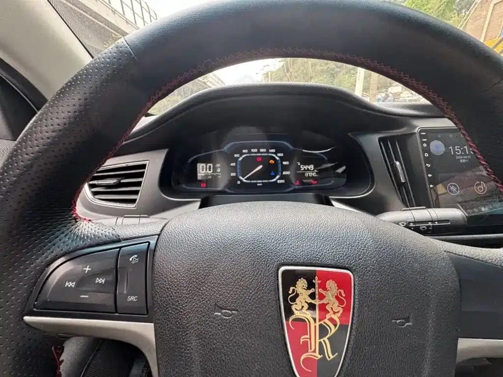 Roewe 360 2017 1.5L Manual Smart Screen Edition — миниатюра 11