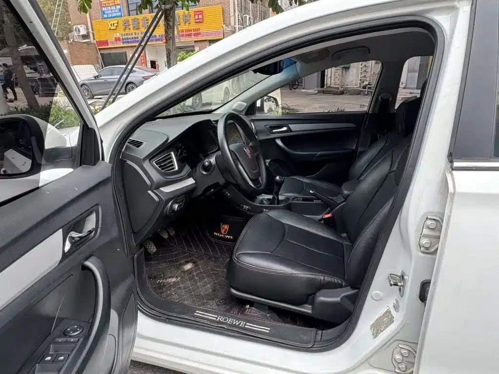 Roewe 360 2017 1.5L Manual Smart Screen Edition — миниатюра 9