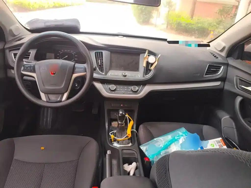 Roewe 360 2017 1.5L Automatic Smart Screen Edition — миниатюра 6