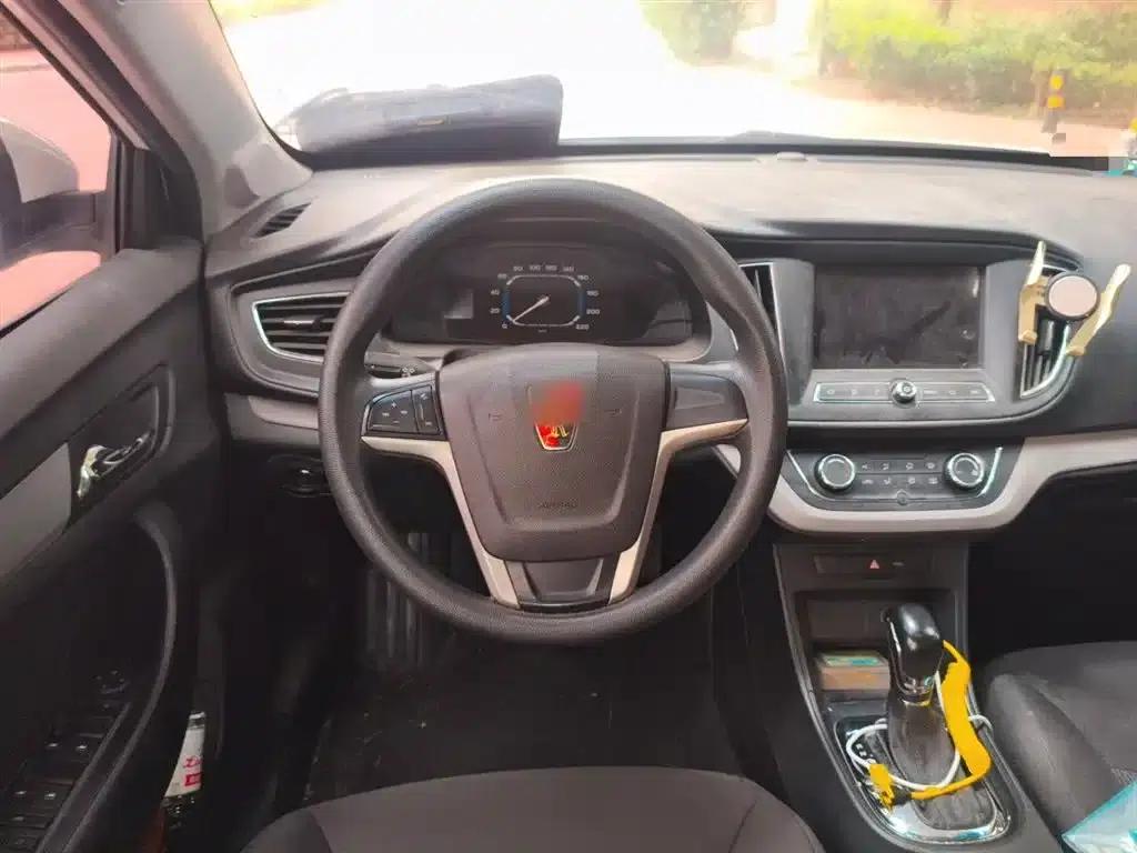 Roewe 360 2017 1.5L Automatic Smart Screen Edition — миниатюра 7