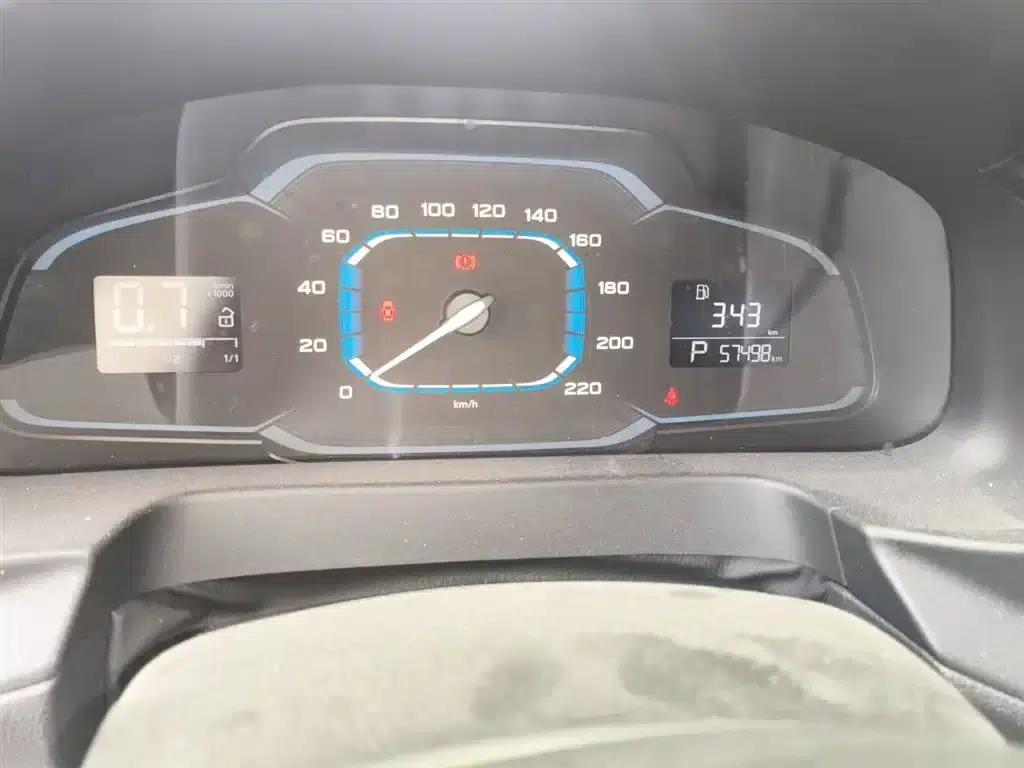 Roewe 360 2017 1.5L Automatic Smart Screen Edition — миниатюра 9