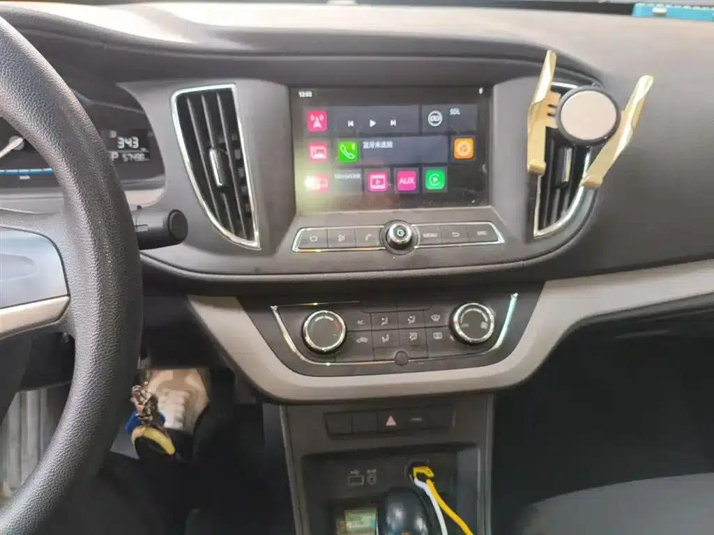 Roewe 360 2017 1.5L Automatic Smart Screen Edition — миниатюра 10