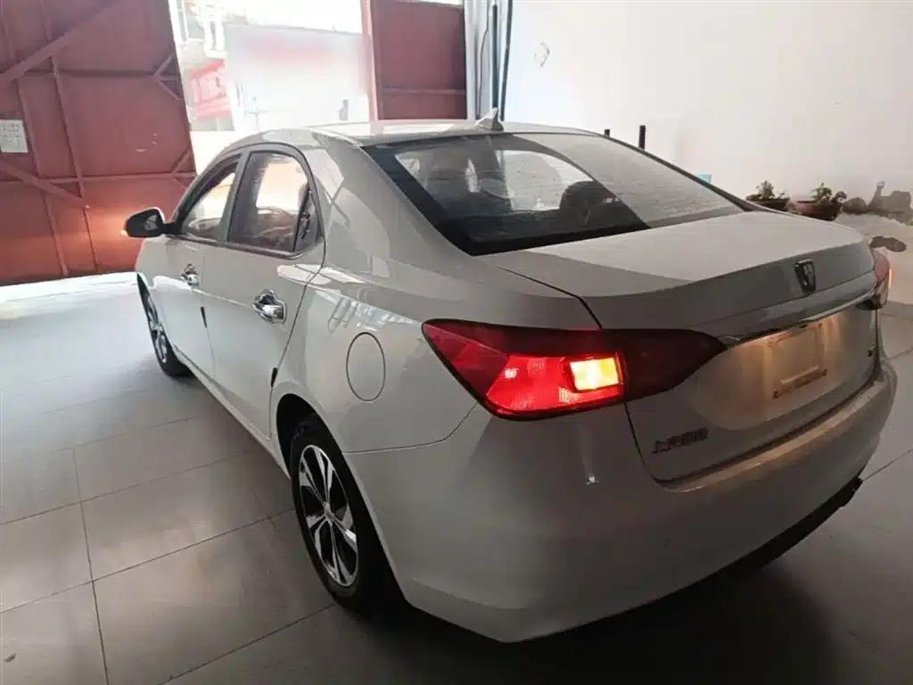 Roewe 360 2017 1.5L Automatic Deluxe Edition — миниатюра 5