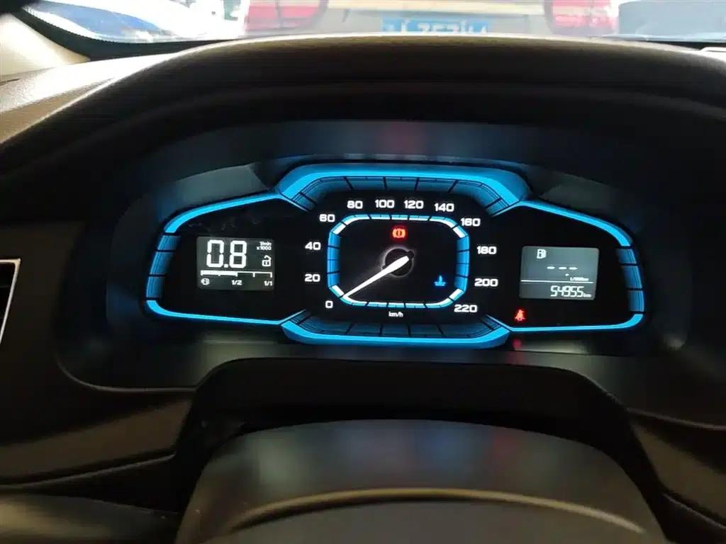 Roewe 360 2015 1.5L Manual Deluxe Edition — миниатюра 12