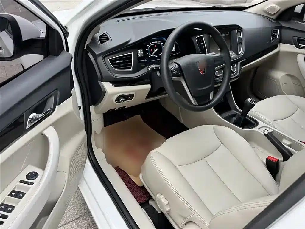 Roewe 360 2015 1.5L Manual Deluxe Edition — миниатюра 16
