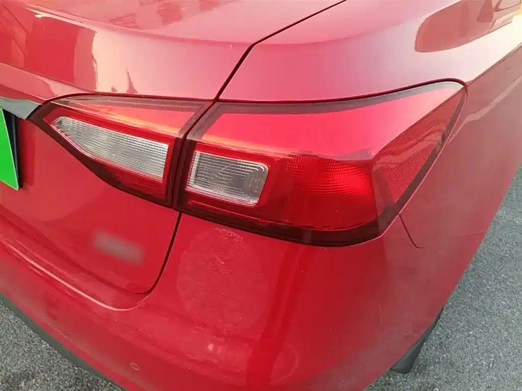 Roewe 360 2015 1.5L Automatic Deluxe Edition — миниатюра 8