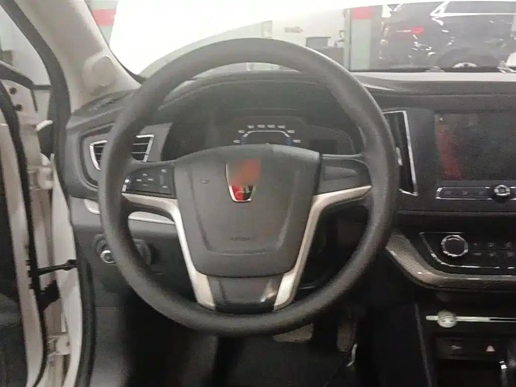Roewe 360 2017 1.5L Automatic Deluxe Edition — миниатюра 11