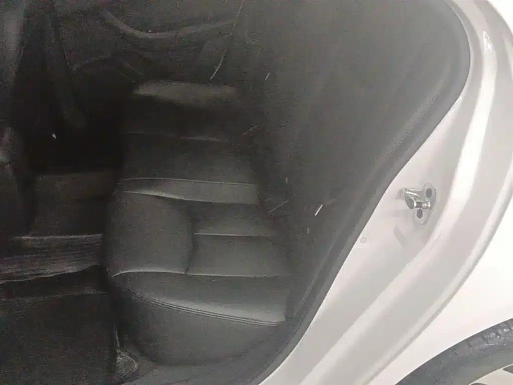 Roewe 360 2017 1.5L Automatic Deluxe Edition — миниатюра 17